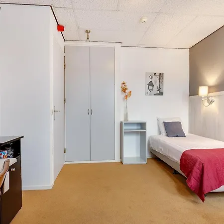 Hotel Oranje 3*