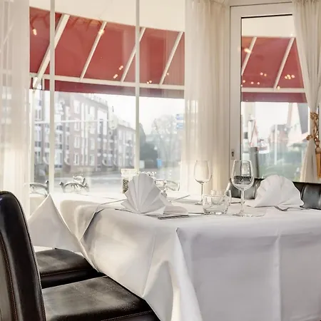 Hotel Oranje 3*